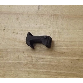 Zaczep magazynka do pistoletu Walther P38/ P1